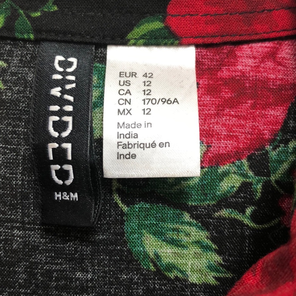 Rose button up - Picture 2 of 3